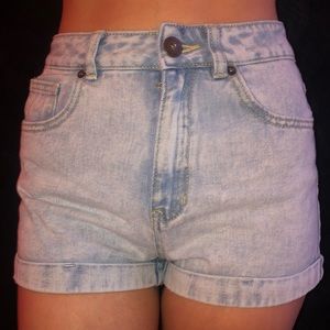 Light Wash Mom Shorts